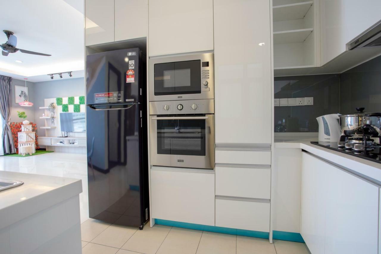 Elegant Living @ Pelagos Suites Oceanus Waterfront Kk Kota Kinabalu